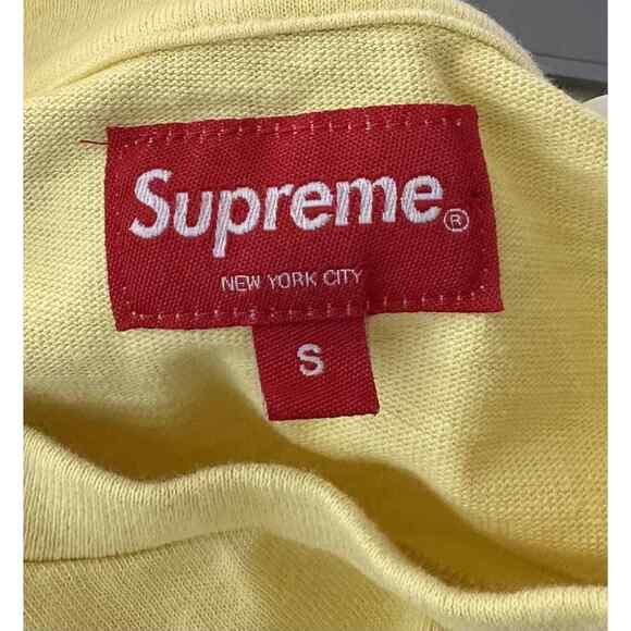 SUPREME Contrast Appliqué S/S Top Tee T-Shirt Pale Yellow FW22 Size small new - Picture 4 of 5